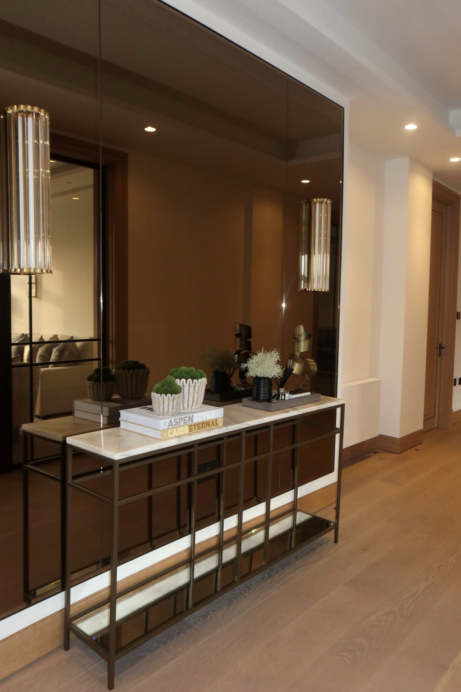 Harley House interior image 8