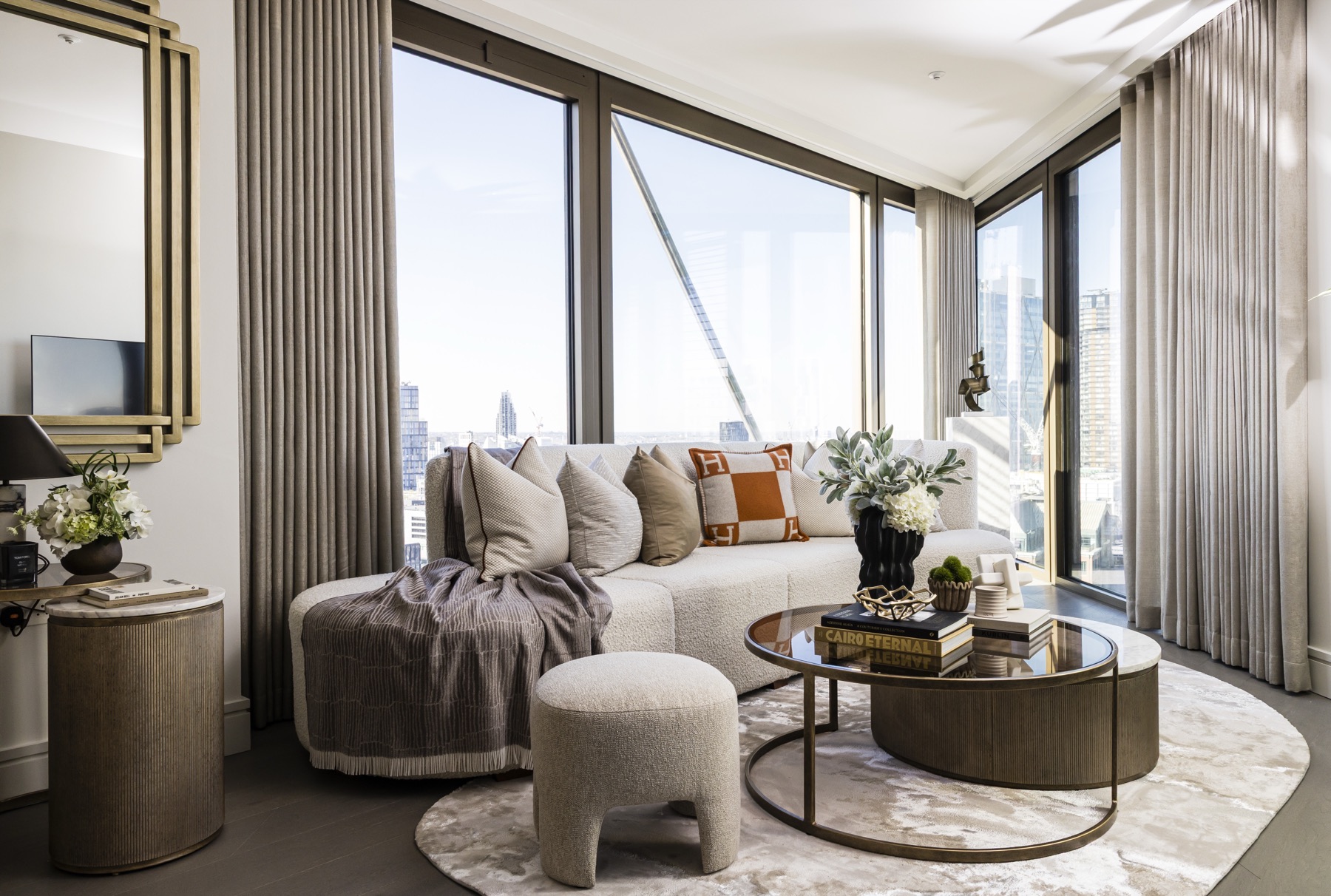 Sky Residence interior image 2
