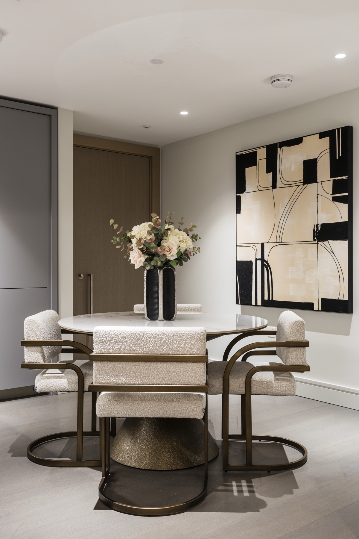 Sky Residence interior image 7